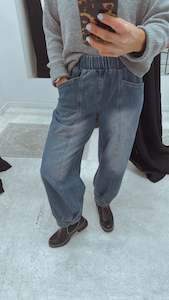 All Pants: Baggy slant pocket 9/10ths cropped jeans