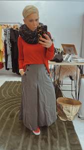 Button detail pleat front midi skirt