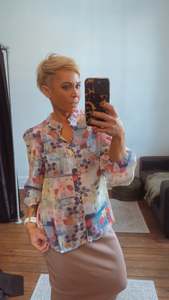 So Instyle flower vase print ball button shirt