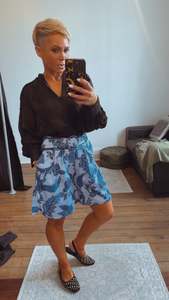 All Shorts: White Sandstorm Bell Blueberry belted shorts