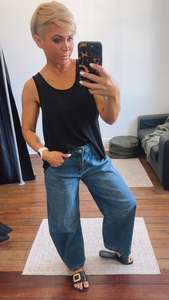 Mid Rise Barrel Leg Jeans Vintage Blue