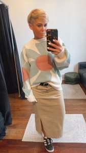 Tops: Winter Flower Jumper