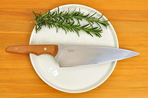 Products: Neu Chefs 210 – Kānuka