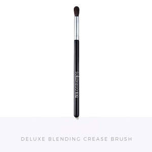 TK's Cosmetics: TK's Deluxe Blending Crease Brush