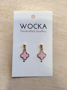 Accessories: Pink Flower Stud