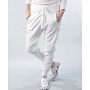 Pants: SUZY D ULTIMATE JOGGERS - WHITE