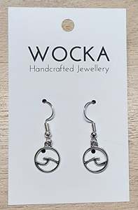 Womenswear: Wave Earrings