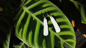 Black-billed Gull Feather Earrings - White