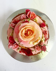 Products: LARGE CAKE Tomboy