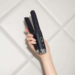 Hair Straighteners: GHD Unplugged™ Black Cordless Styler