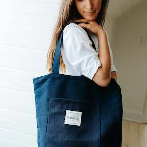 Accessories: The Hauler Bag | Mini | Navy