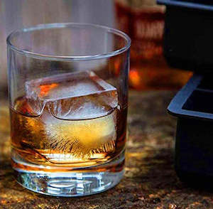 Ice Cube Trays: Large Cube Ice Tray