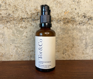 Products: Luxurious Botanical Face Oil Tor&Co