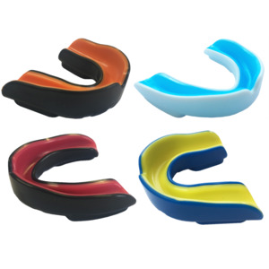 General Coaching Accessories: Silver Fern Mouth Guard Junior (Small)