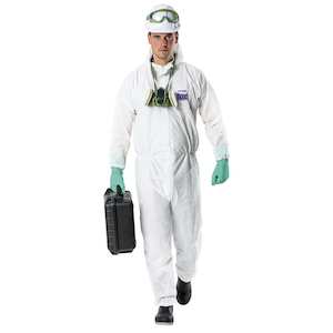 Ppe Disposable Protective Clothing: Esko Titan 340 SMS Coverall Type 5/6