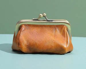 Womens Wallets: Women's Genuine Leather Clasp Cash Wallet | TOUCHANDCATCH NZ