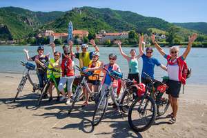 Walking Tour: Serengeti & Beyond 2026