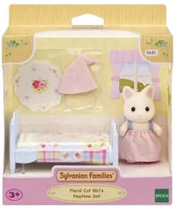 Sylvanian Families: Sylvanian Families Floral Cat Girl's Naptime Set