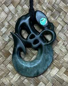 Manaia/Hook - Traditional Jade