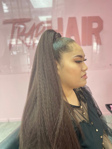 Products: Kinky Ponytail clip in Trap Hair