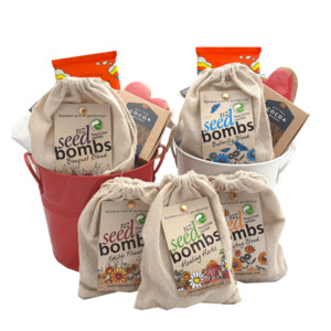 Gifts 50 100: Wildflower Gift Tin