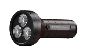 Lighting: LED Lenser P18R Signature