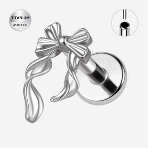 Threadless: Titanium High Polish Bow & Ribbon Threadless Push In Labret - TT401
