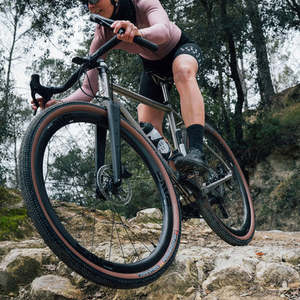 Hutchinson Touareg TLR Tanwall – Go Beyond the Tarmac