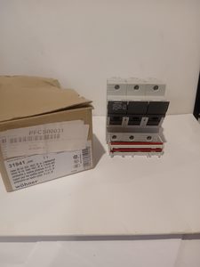 Products: Guinault Fuse Holder / Circuit Breaker PFCS00031 – Tried & Tested