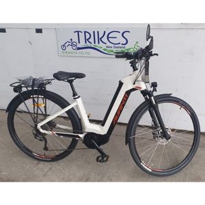 Products: Pre-loved Avanti Metro-E City e-Bike