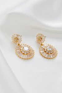 Products: Natalia - Gold Trish Peng