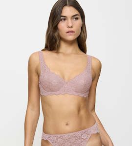 Discount Excludes Sale: AMOURETTE WIRED PADDED BRA