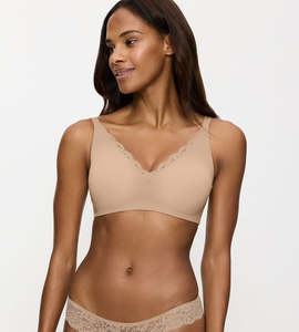 Discount Excludes Sale: AMOURETTE NON-WIRED MINIMISER BRA