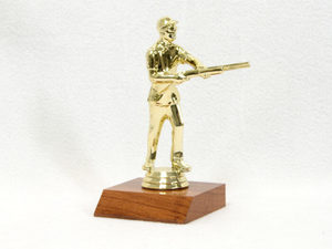 Figurines & Resin Trophies – Trophy Specialists & Engraving: Skeetshooter Trophy (M)