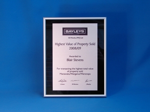 Corporate Crystals – Trophy Specialists & Engraving: Sublimated Plaque