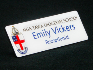 Corporate Crystals – Trophy Specialists & Engraving: Name Badge (Full Colour)