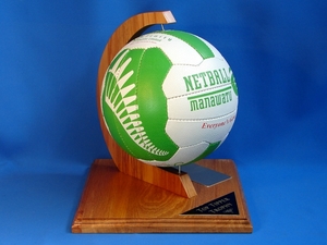 Products: Ball Stand