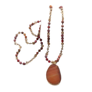 Natural Stone And Crystal Beaded Necklace With Stone Pendant Red