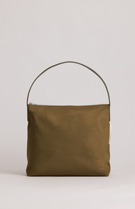 Yu Mei: Yu Mei Fir Green Nylon Medium Utility Bag