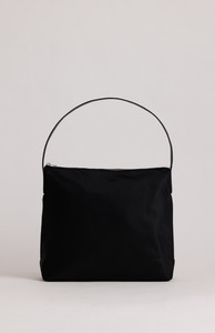 Yu Mei: Yu Mei Black Nylon Medium Utility Bag