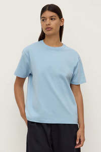 Frontpage: Women's Organic Base Tee-Salt