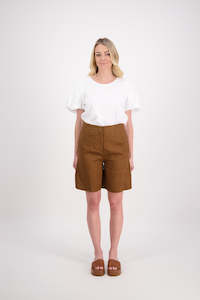 Shorts: BRIARWOOD PEA SHORT-TAN
