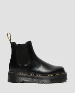 Dr Martens: DR MARTENS QUAD CHELSEA BOOT