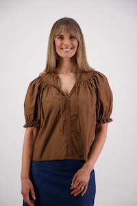 Briarwood: BRIARWOOD SELMA TOP-TAN