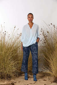 MAUD DAINTY TOGGLE TOP