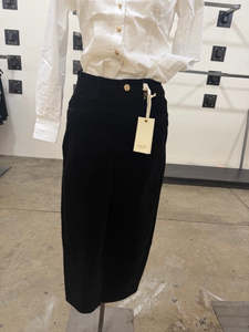 GAUDI HIGH WAISTED PANTS-BLACK