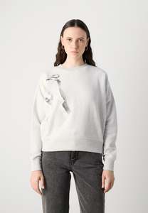 SCOTCH & SODA CHEST ARTWORKRELAXED SWEATSHIRT