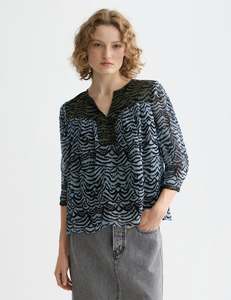 SCOTCH & SODA CONTRAST YOKE SHORT SLEEVE TOP