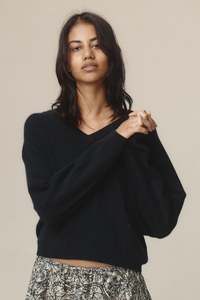 New Arrivals: MARLE MOSS SWEATER-BLACK