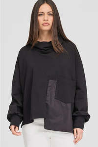 TAYLOR POCKET SWEAT-BLACK